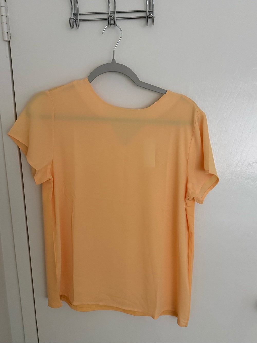 Ann Taylor Women’s Short Sleeve Blouse size Small